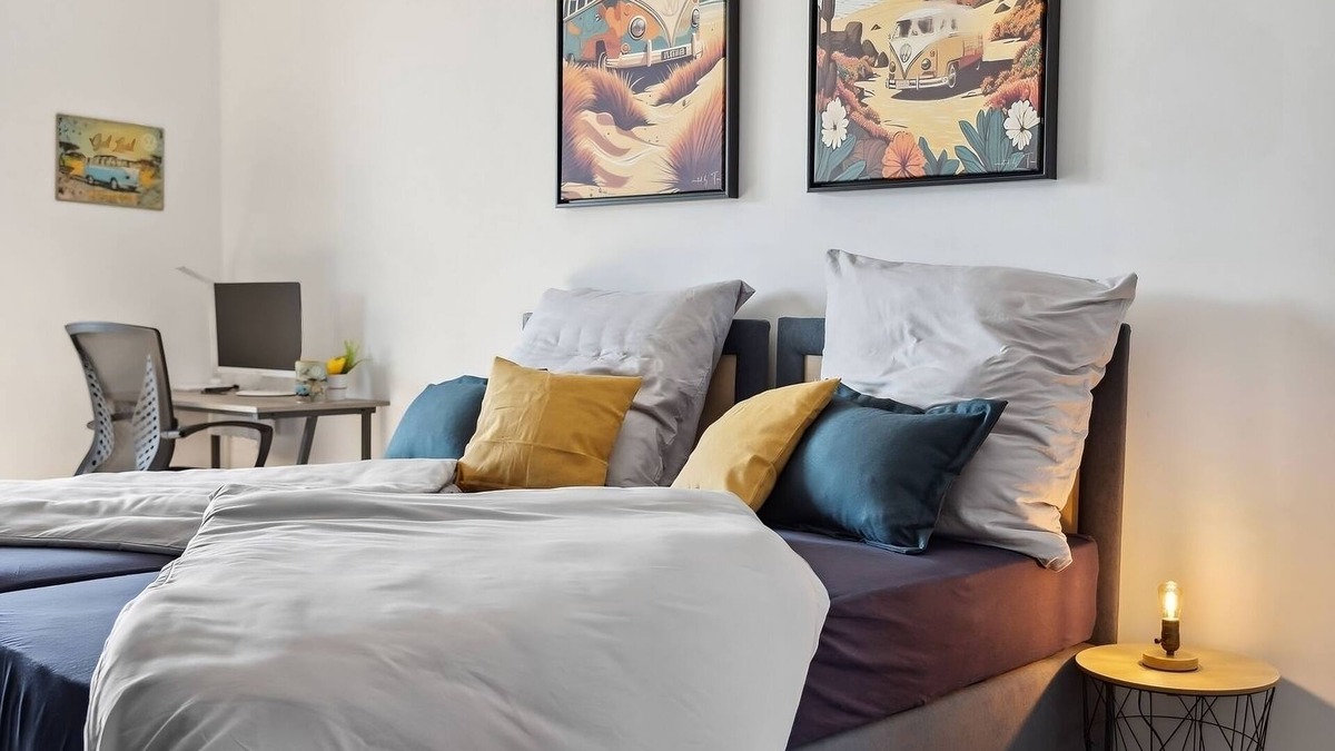 Wolfsburg Apartment | TomsFlat VW Bulli Apartment Wolfsburg - sustainable new building with parking