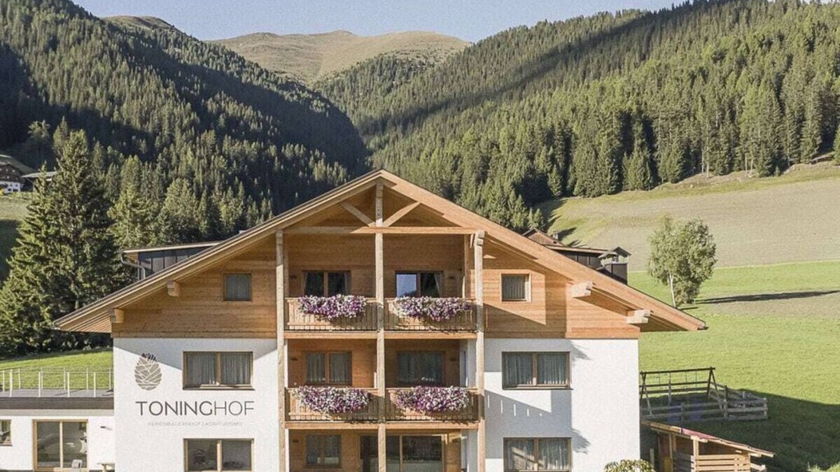 Valle San Silvestro Boat Rental | Toninghof Comfortable holiday residence