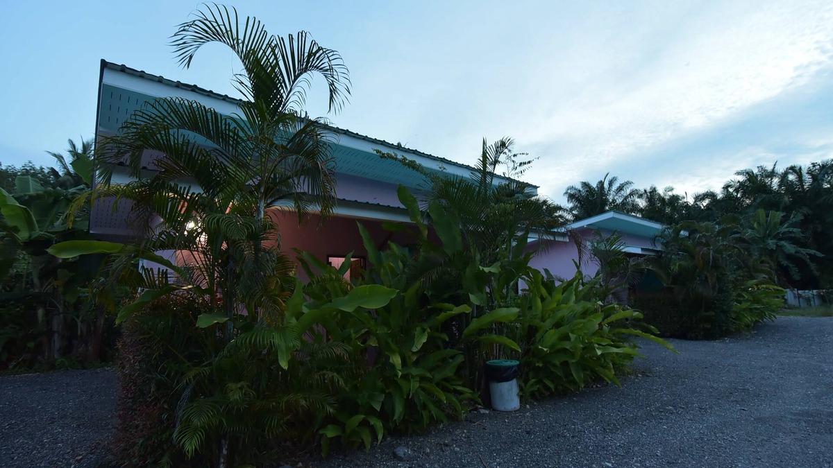 Khlong Thom Hotel | Tonkla Resort