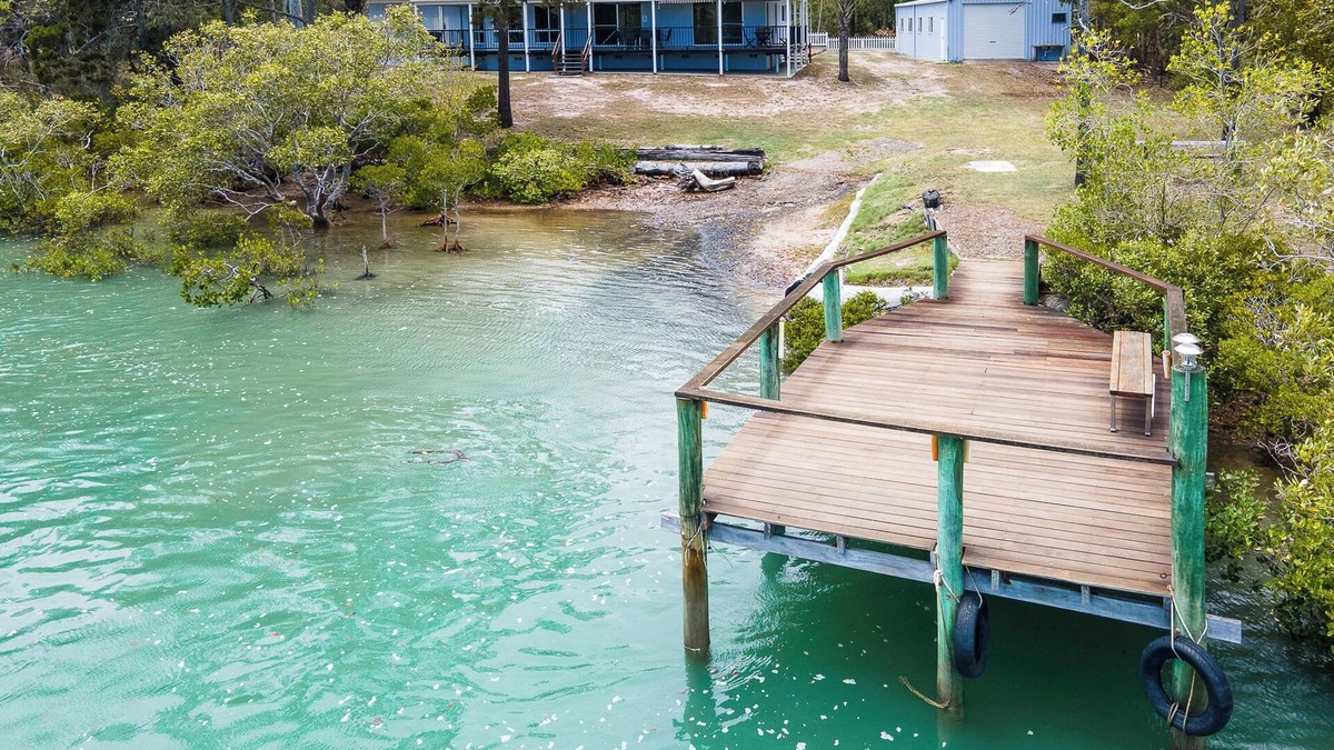 Toogoom House | Toogoom Retreat - Absolute Riverfront - Sleeps 6-8 - Boat Ramp - Wi-Fi - Pets