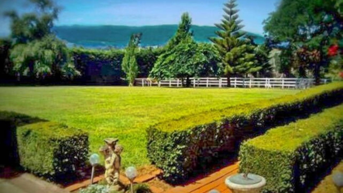 Seville Hotel | Tooroonga Park - Yarra Valley