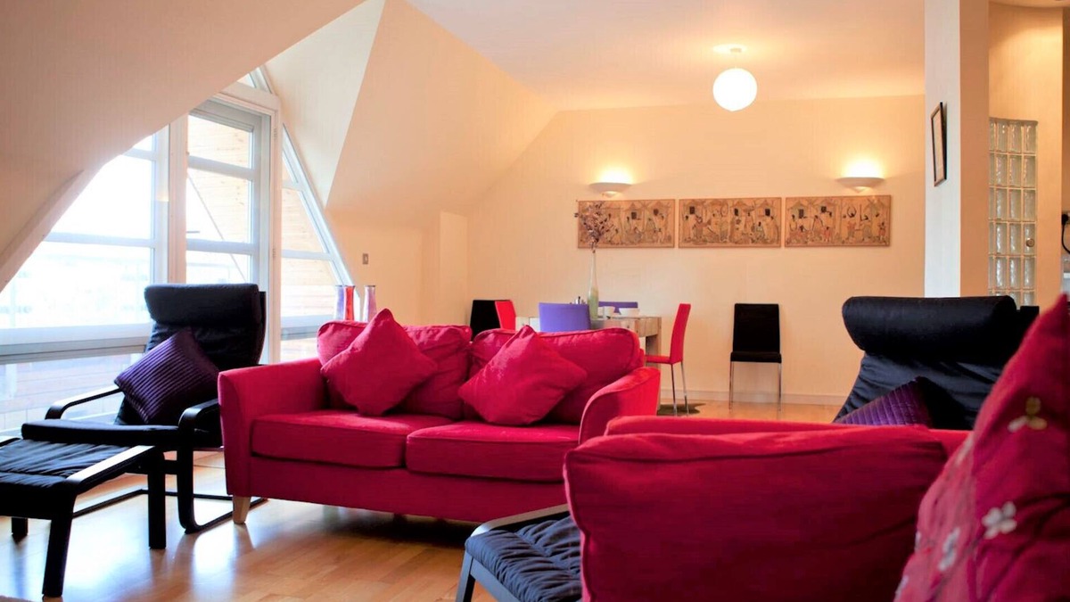 Ipswich Apartment | Toothbrush Apartments - Central Ipswich - St Peters St