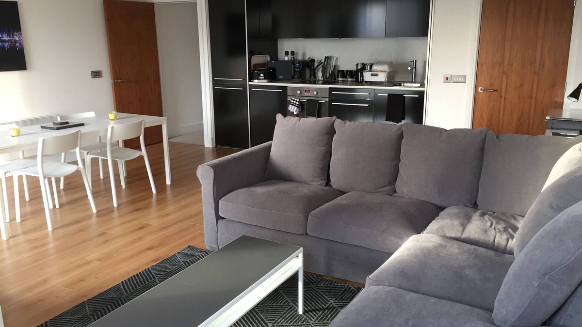 Ipswich Apartment | Toothbrush Apartments - Ipswich Waterfront - Quayside