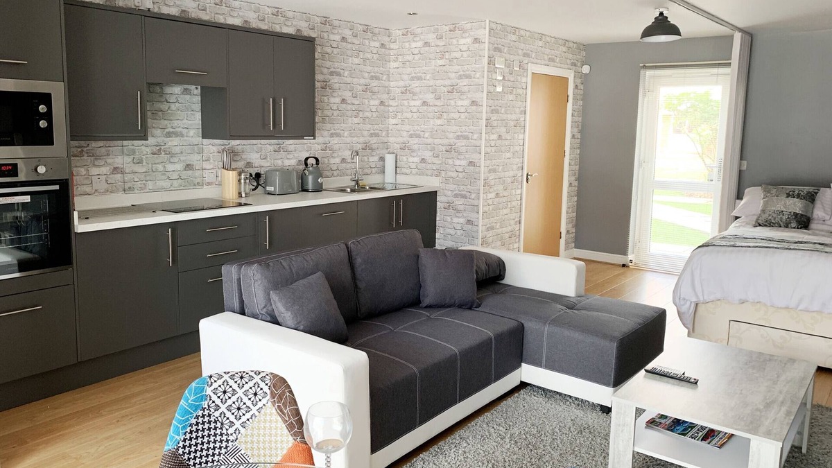 Ipswich Apartment | Toothbrush Apartments - Ipswich Nr Train - Ranelagh Rd
