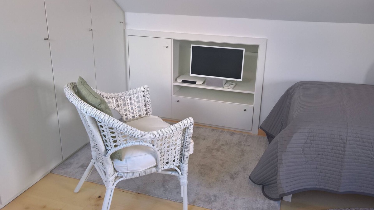 Lorch Apartment | Top 1.5-room apartment, bright and friendly