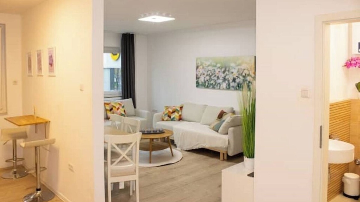 Ruettenscheid Apartment | TOP! 2-room, trade fair, university hospital