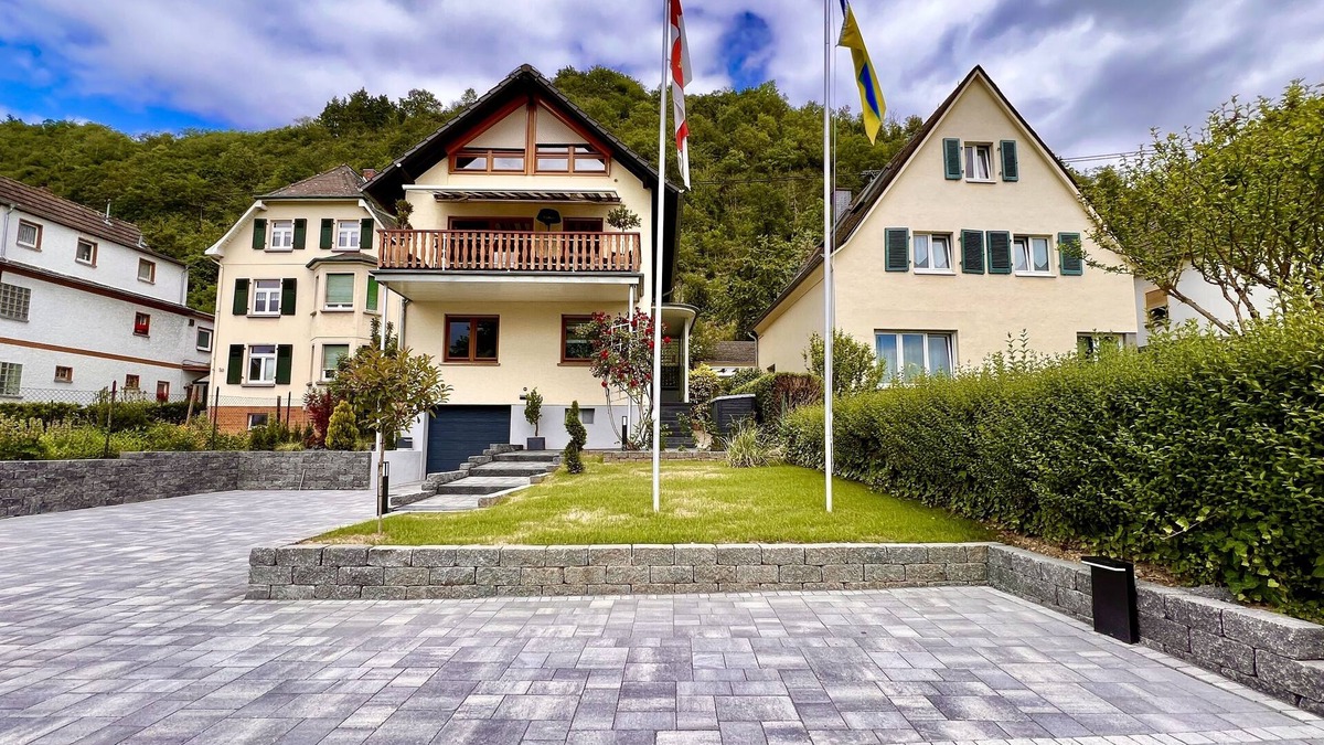 Kasbach-Ohlenberg Apartment | Top 70sqm apartment between Bonn and Koblenz