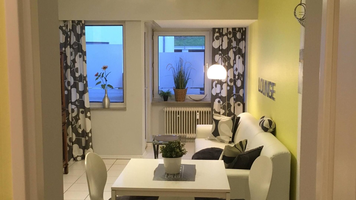 Sankt Arnual Apartment | Top apartment - perfect location - 1.7 km to the city, 300 m bus, Saarufer, underground car park