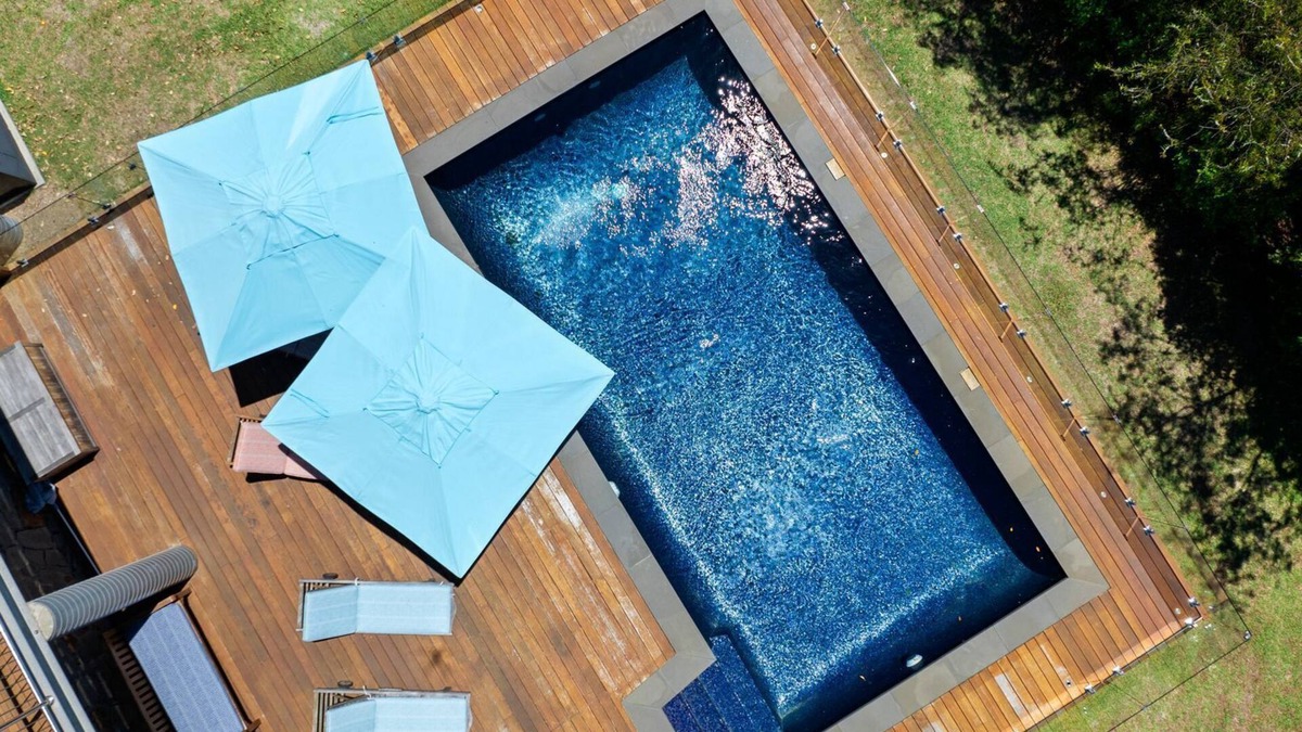 Rye House | Top Class - Commanding Bay Views