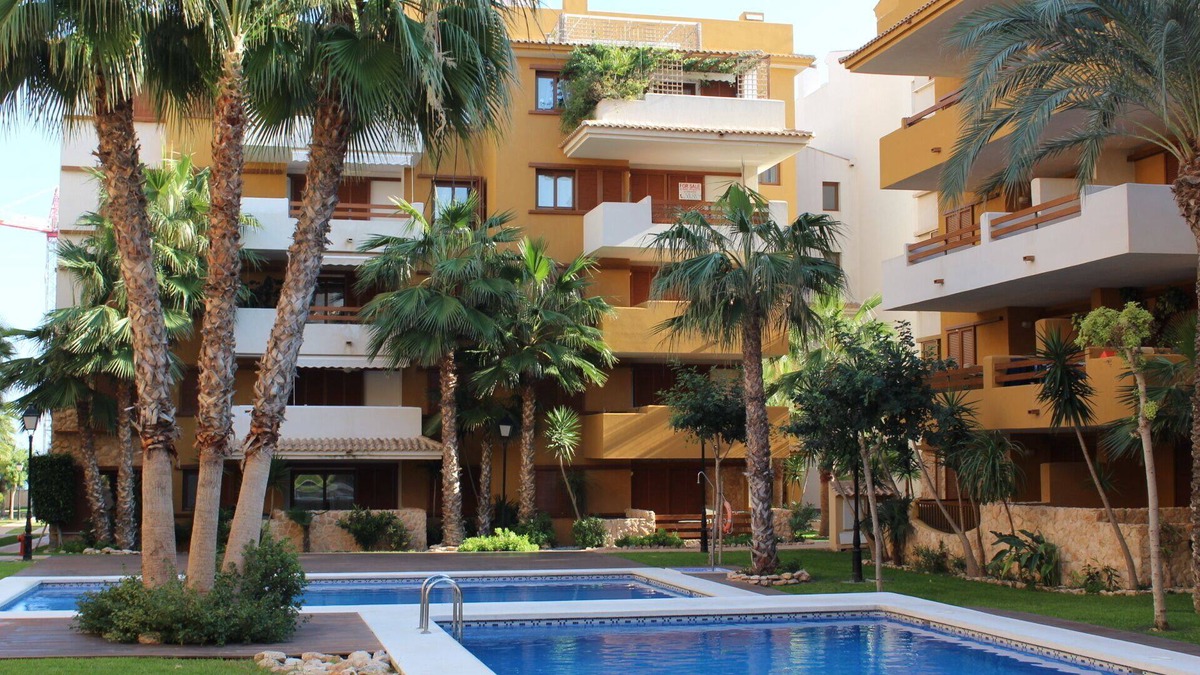 Punta Prima Apartment | Top deal: Luxury by the sea: Spacious apartment (sleeps 4), sea view Torrevieja