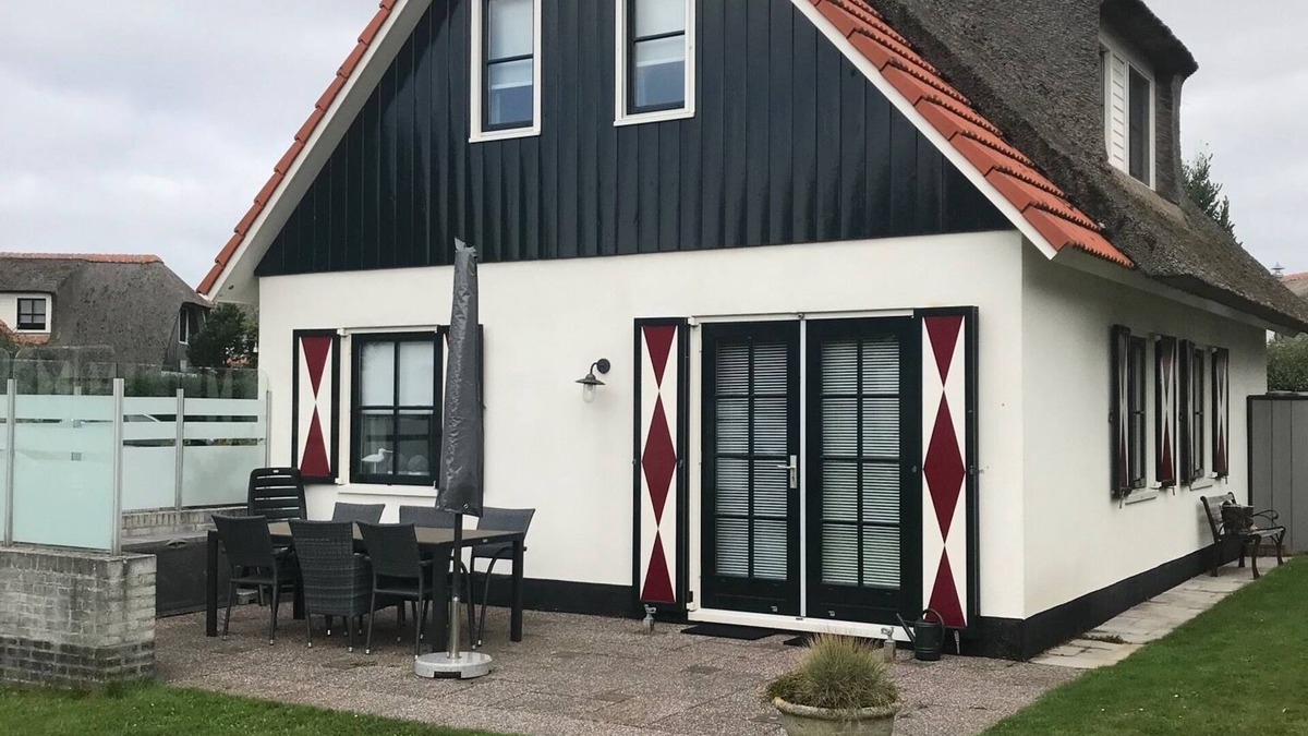 Callantsoog House | Top equipped holiday house "Villa Kiebitz" very close to the great sandy beach