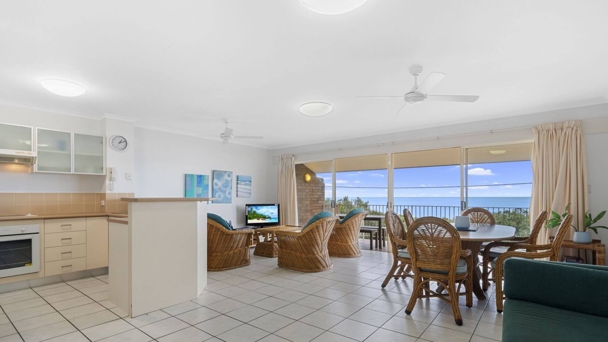 Woorim Apartment | Top Floor Beachfront Apartment