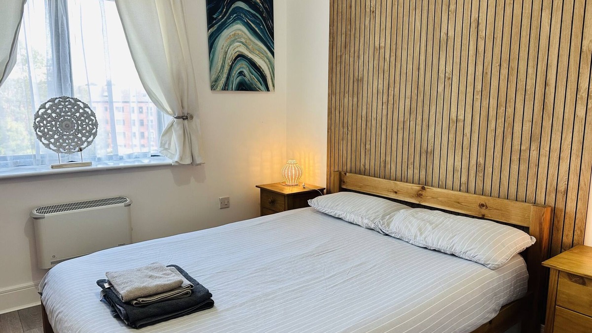 Derby Apartment | Top Floor Deluxe - With City Views