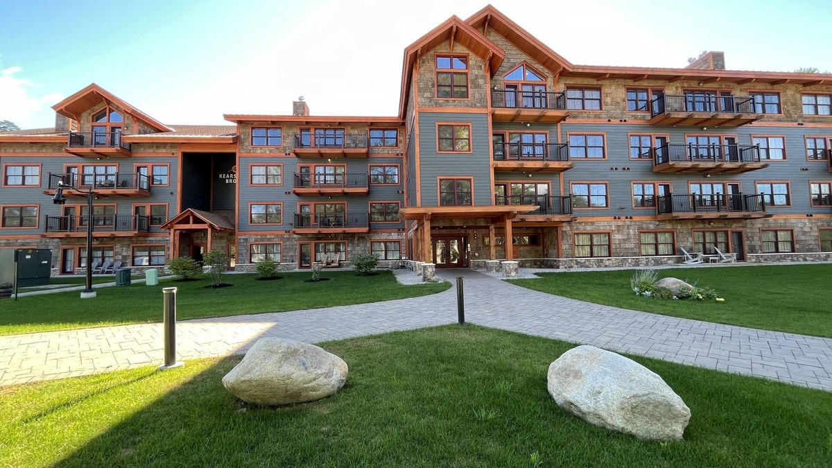North Conway Condo | Top Floor, Family-Friendly, Slope Side Condo at the Base of Mount Cranmore!