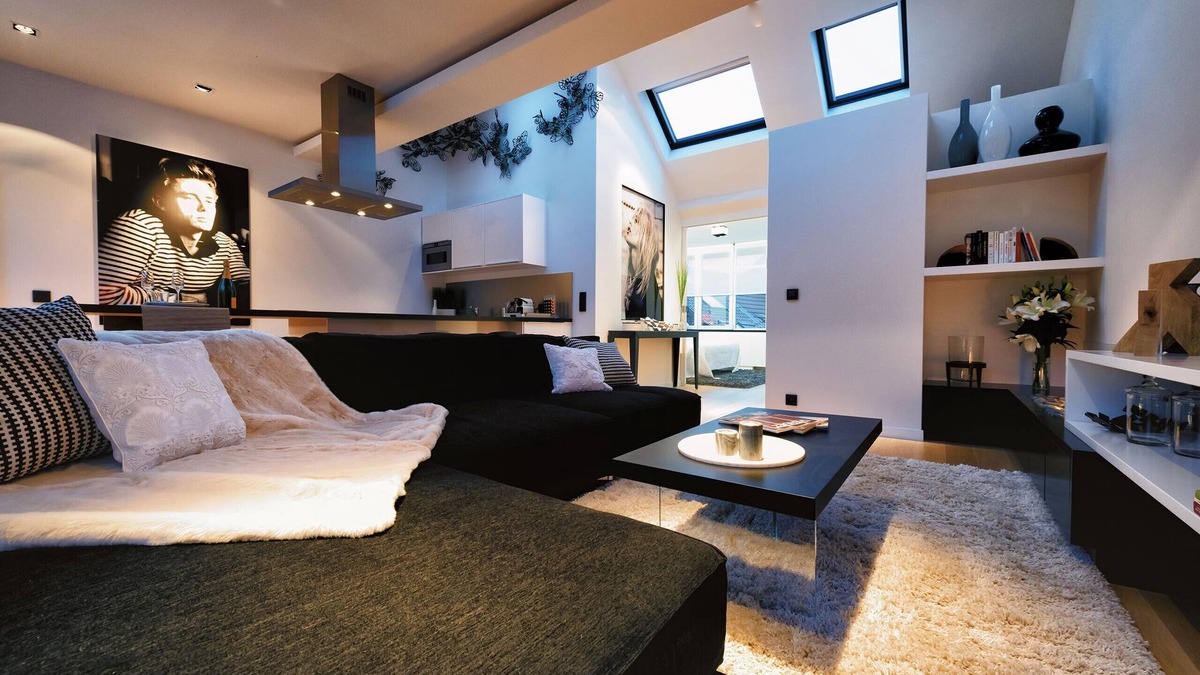 Chatelain Apartment | Top-Floor Loft Apartment in the Louise-Châtelain Area