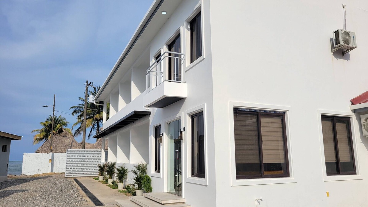 Sector 2 Hotel | Top Floor stylish double with amazing view, part of Paseo Park,