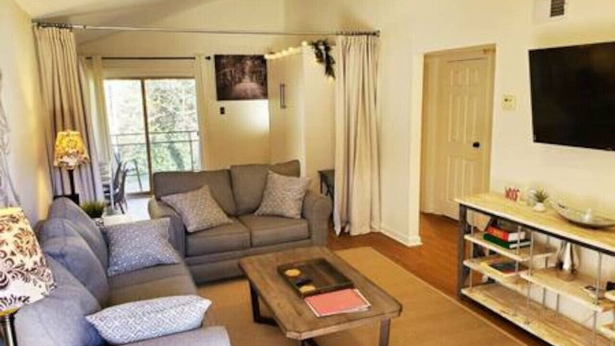 Athens Apartment | Top-floor w/view, Walk to Sanford Stadium