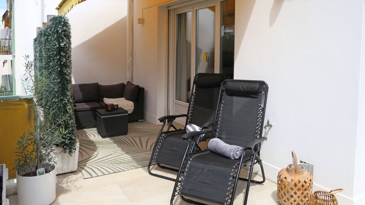 Gambetta Apartment | Top floor with a large, lovely terrace and a balcony. Two bedrooms.
