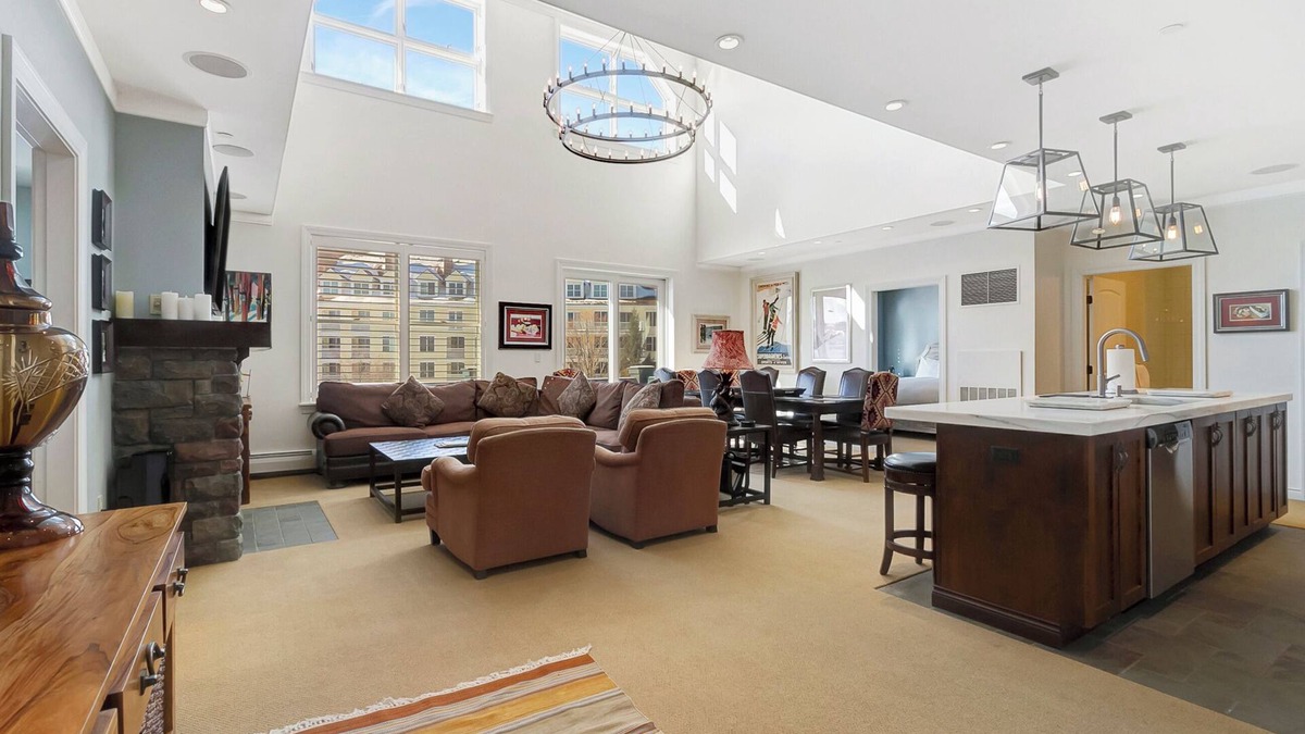 Stratton Mountain Condo | Top Flr Duplex 4BR 4BA - Walk to All @ Stratton Mt