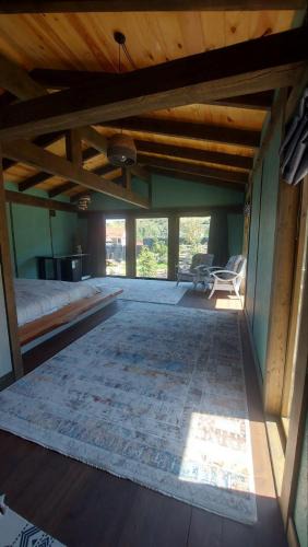 Besqaynar House | Top Hill Resort