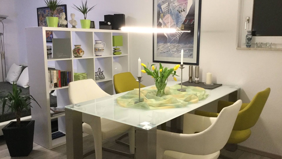 Wilmersdorf Apartment | TOP location - near Kudamm-FEWO EXKLUSIV with underground parking space