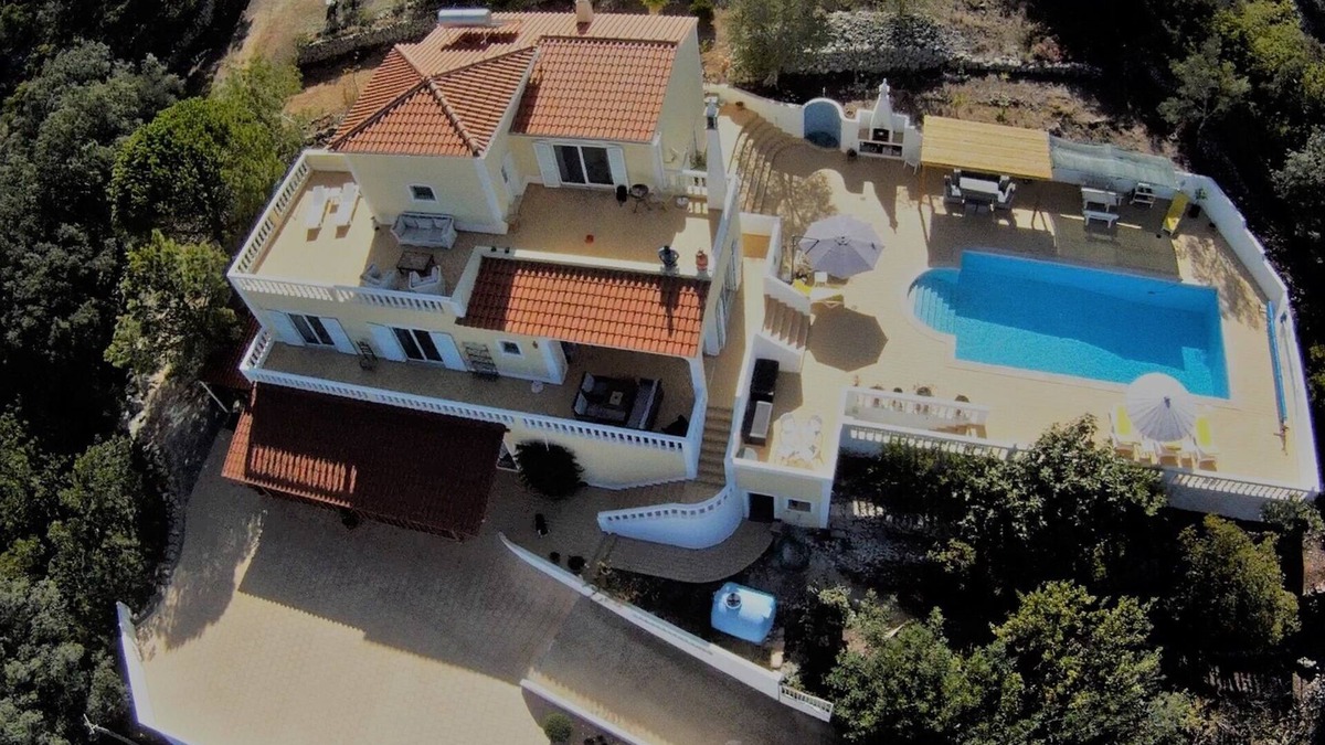 Sao Clemente Apartment | Top location share house , only one guest stay on 14000m2