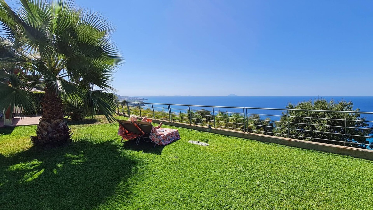 Marina di Zambrone Villa | Top location - tranquillity - pool - garden & sea view