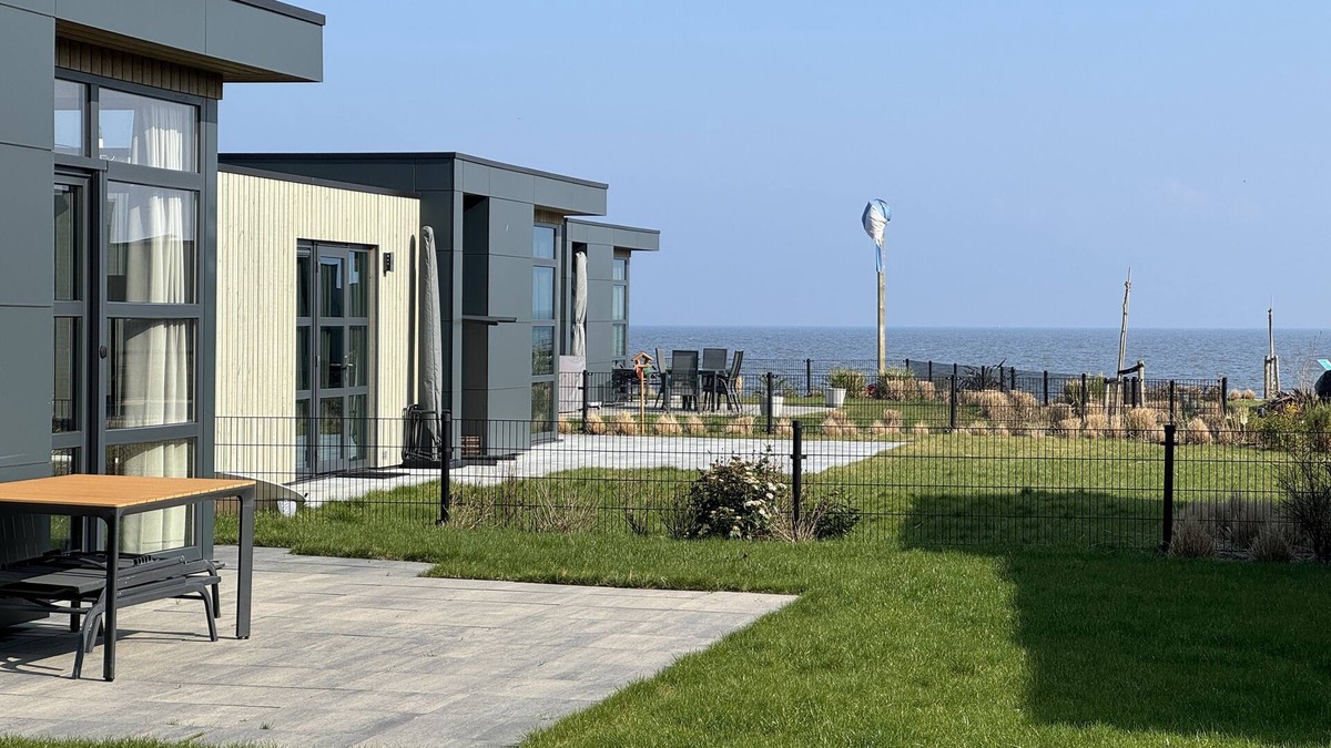 Enkhuizen House | Top-modernes Chalet Aiwenore mit Großem, Eingezäuntem Garten am Ijsselmeer