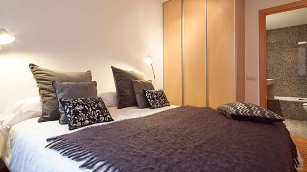 Sants Apartment | Top-notch location situated in the heart of Barcelona city center