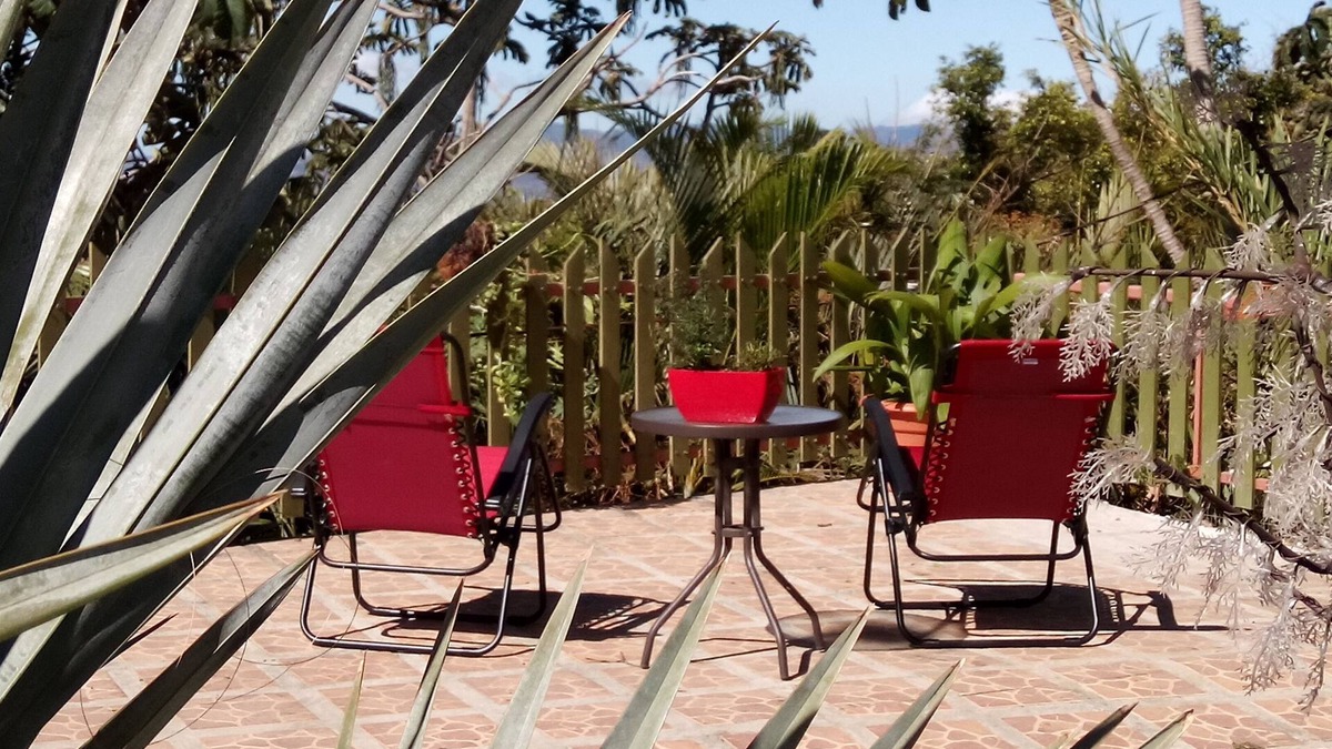 San Isidro de Grecia Apartment | Top of the Mountain, new American owned Gated modern Lodge