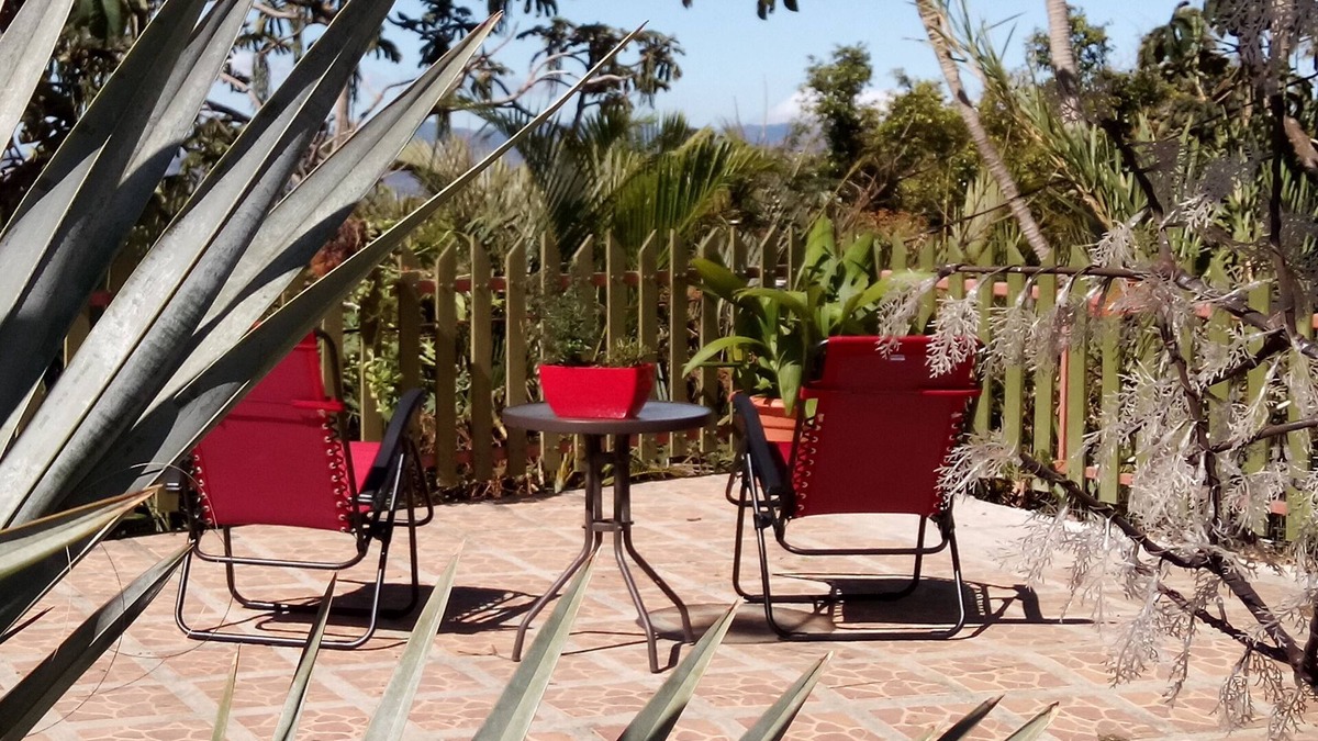 San Isidro de Grecia Apartment | Top of the Mountain, new American owned Gated modern Lodge