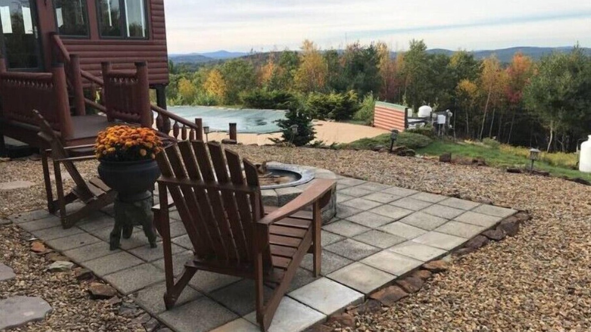 Weare Apartment | Top of the World 2 bedroom apt Pat’s Peak 15 minn