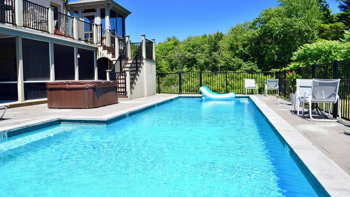 Cape Neddick Bed & Breakfast | Top-Rated B & B on Ogunquit/Cape Neddick Town Line, Ogunquit Tourist Area