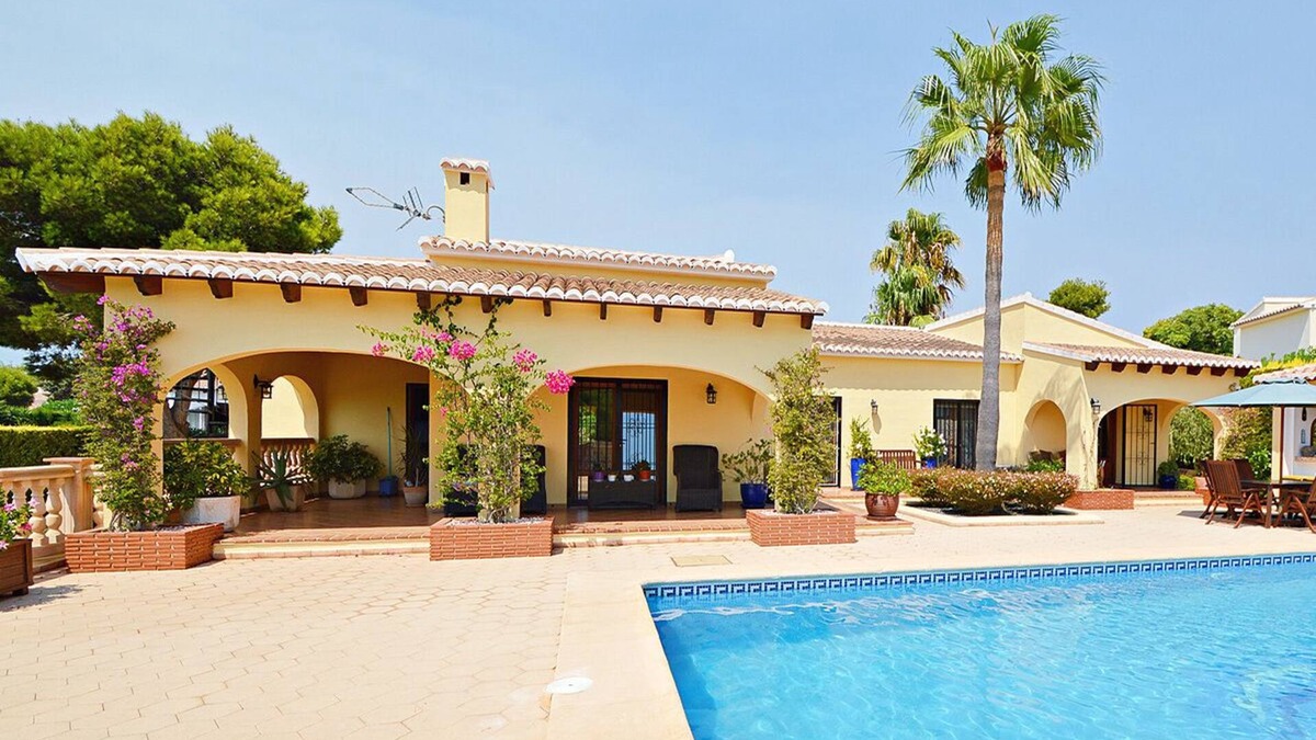 Media Luna Villa | TOP RATED - Luxury 4 Bed Villa in Javea