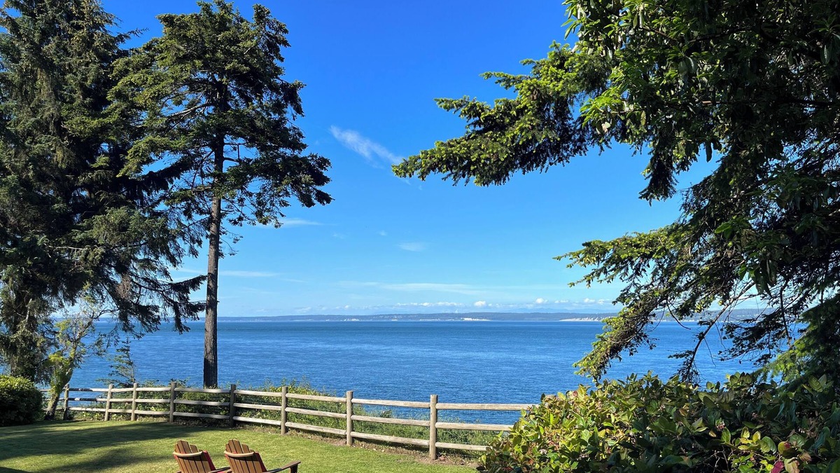 Nordland House | Top Rated! Stunning Waterfront Island Paradise home