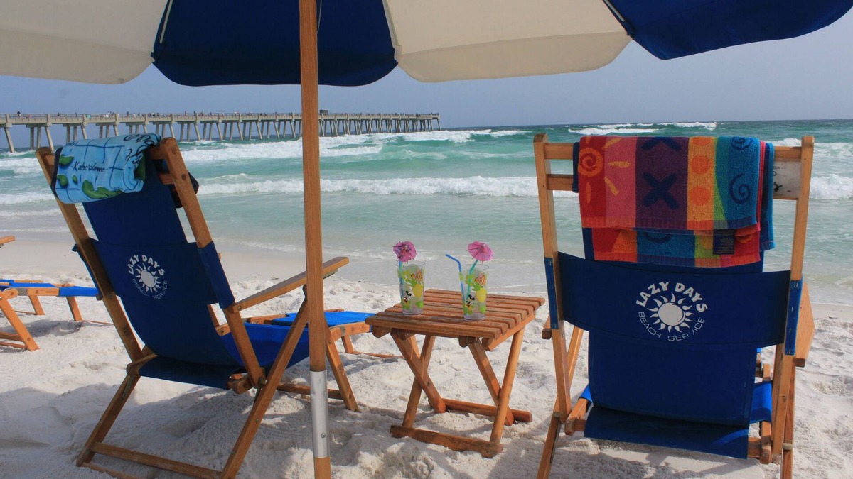 Navarre Beach Condo | TOP RENTAL DIRECTLY ON THE GULF W/FREE CHAIR SERVICE! ONLY 1 WEEK LEFT OF OCT!