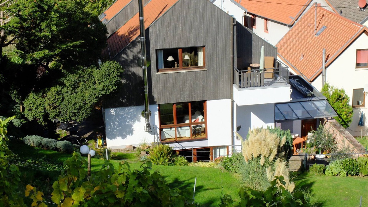 Sankt Martin Apartment | Top starting point for hiking, high-quality vacation apartment with its own outdoor area.