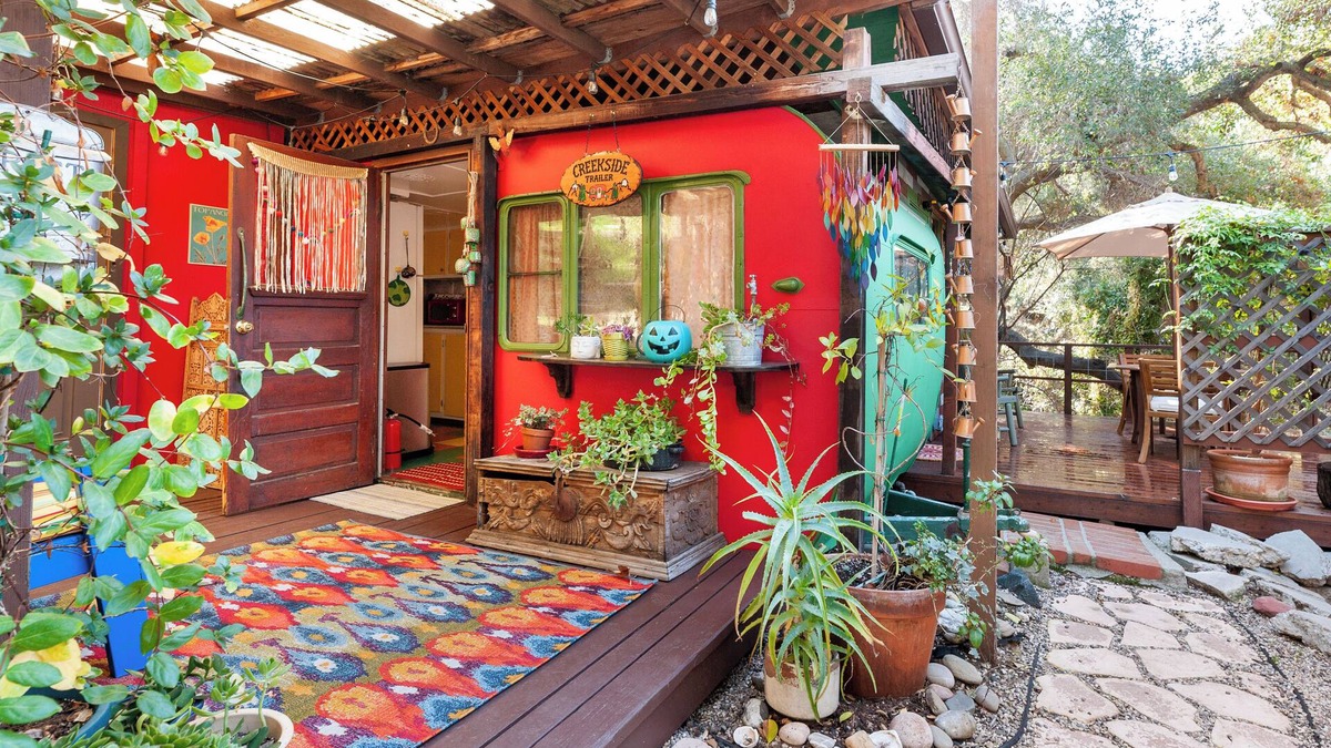 Topanga Cabin | Topanga Canyon Hippie Creekside Trailer