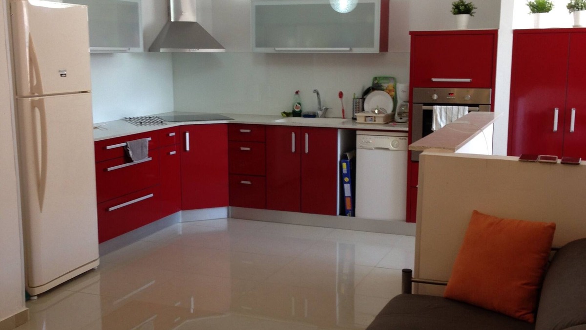 Netanya Apartment | TOPAZ, An idyllic stay in Netanya Israel right in the center and 8' walk to the sea