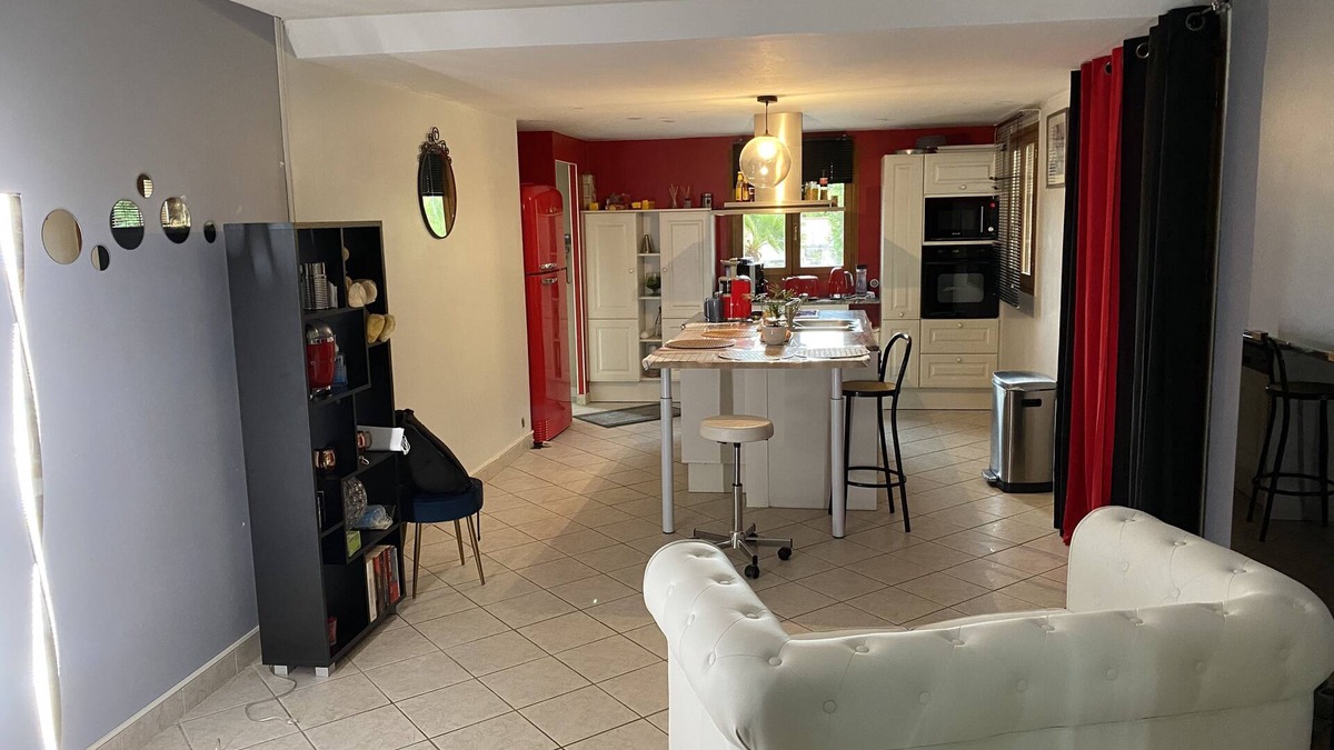 Muret House | topiopoiuo