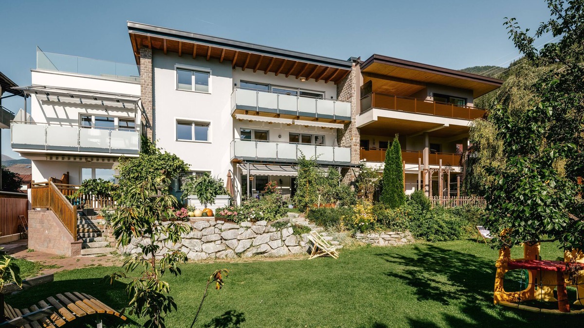 Ried im Oberinntal Apartment | Topmoderne Apartments in Traumhafter Lage Mitten in Ried