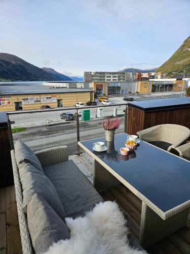 Nordfjordeid Apartment | Toppleiligheit - Eidsgata 49