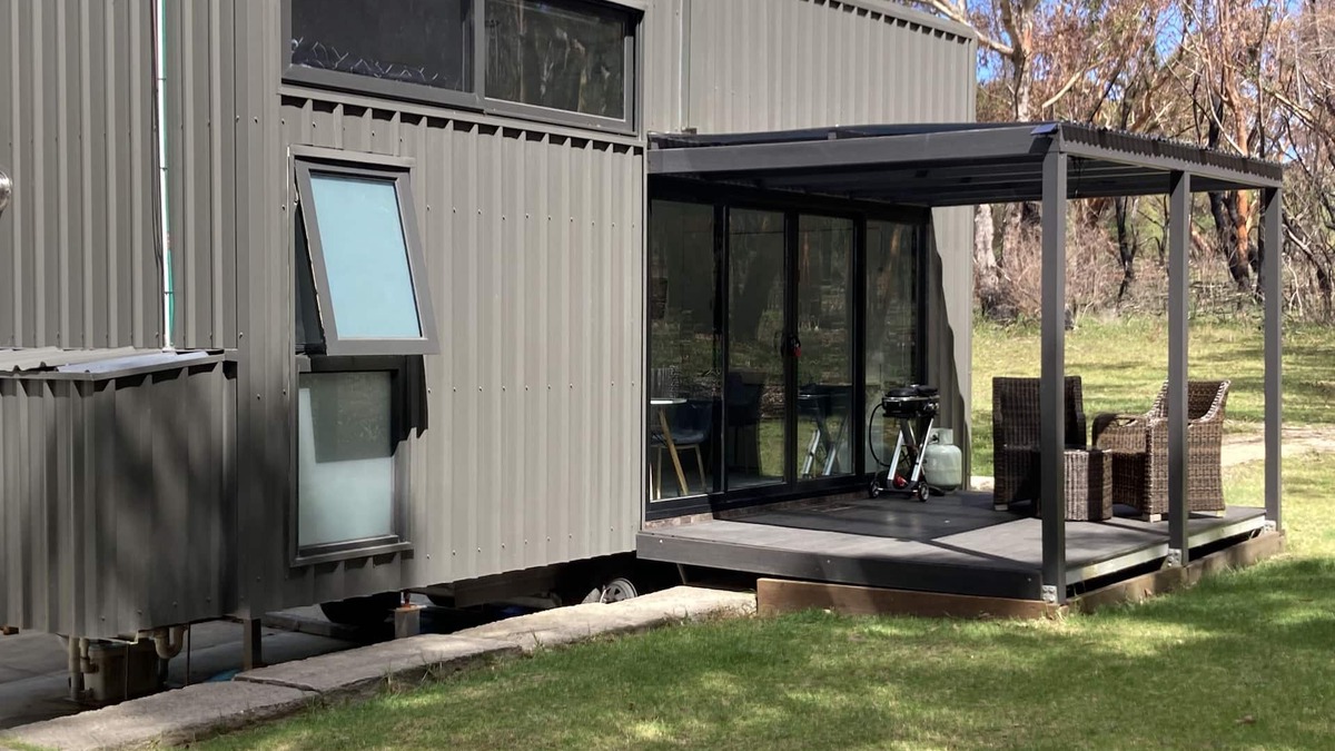 Stanwell Tops House | TopStay Accommodation A Tiny Home with bush views