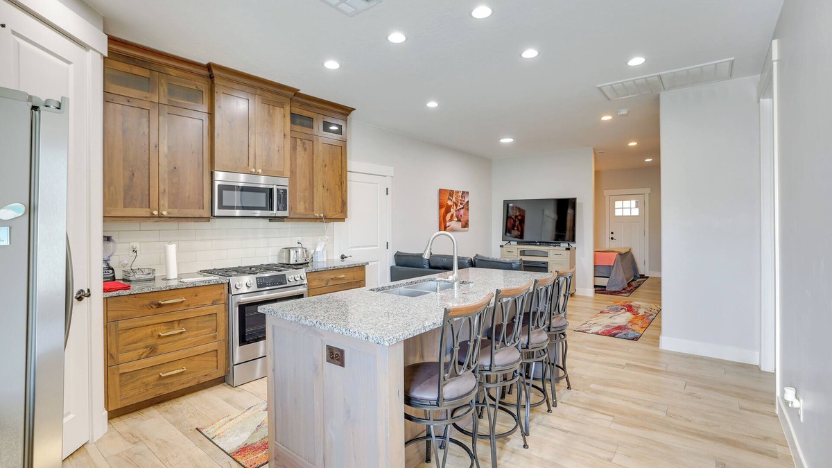 Toquerville House | Toquerville Home w/Mtn Views, Near State Parks!