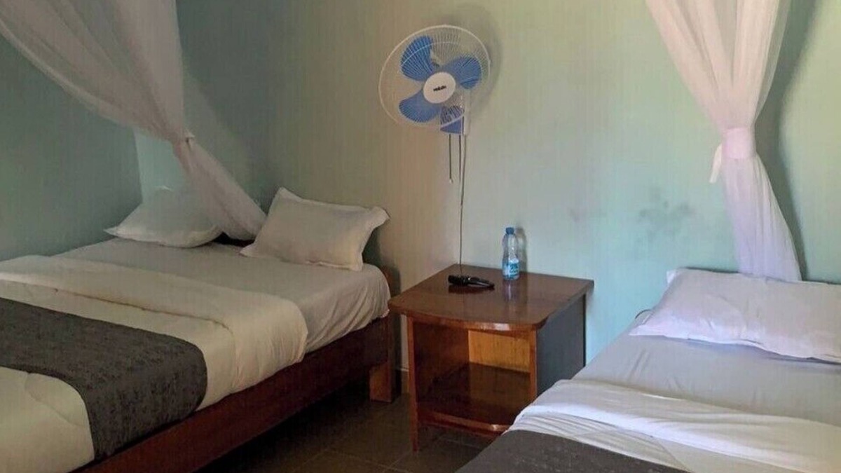 Kisumu Hotel | Torchys Lounge Hotel in Kisumu Unit 5