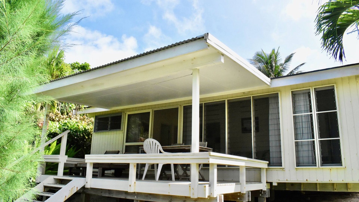 Tapere of Titikaveka Cottage | Torea, Muri Beachfront