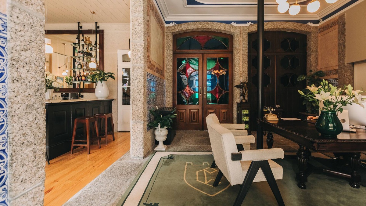 Guimaraes Hostel | Torel Royal Court