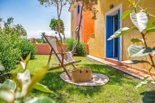Porto Pozzo Apartment | TORO FLAT III 15' Palau, PRIVATE GARDEN & FREE PARKING