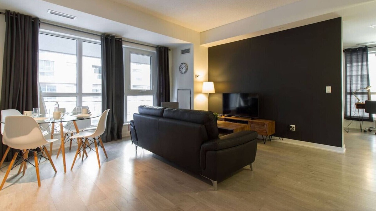 Financial District Apartment | Toronto - Richmond 1B