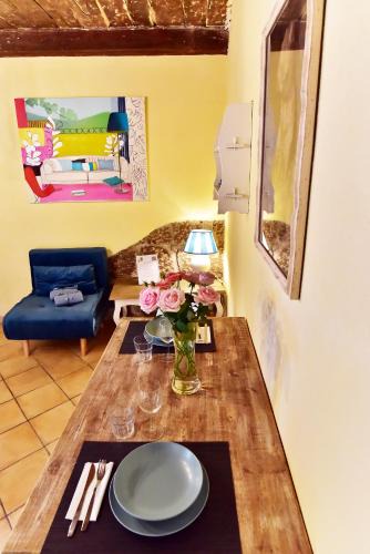 Campagnano di Roma Apartment | Torre antica suite